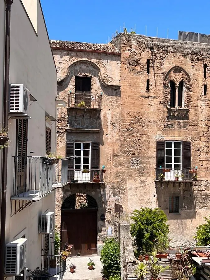 Domus Conte Federico Apartment Palermo